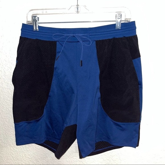 lululemon athletica Other - Lululemon Elevated Short *9" Inseam Onyx Blue / Black Size Medium
